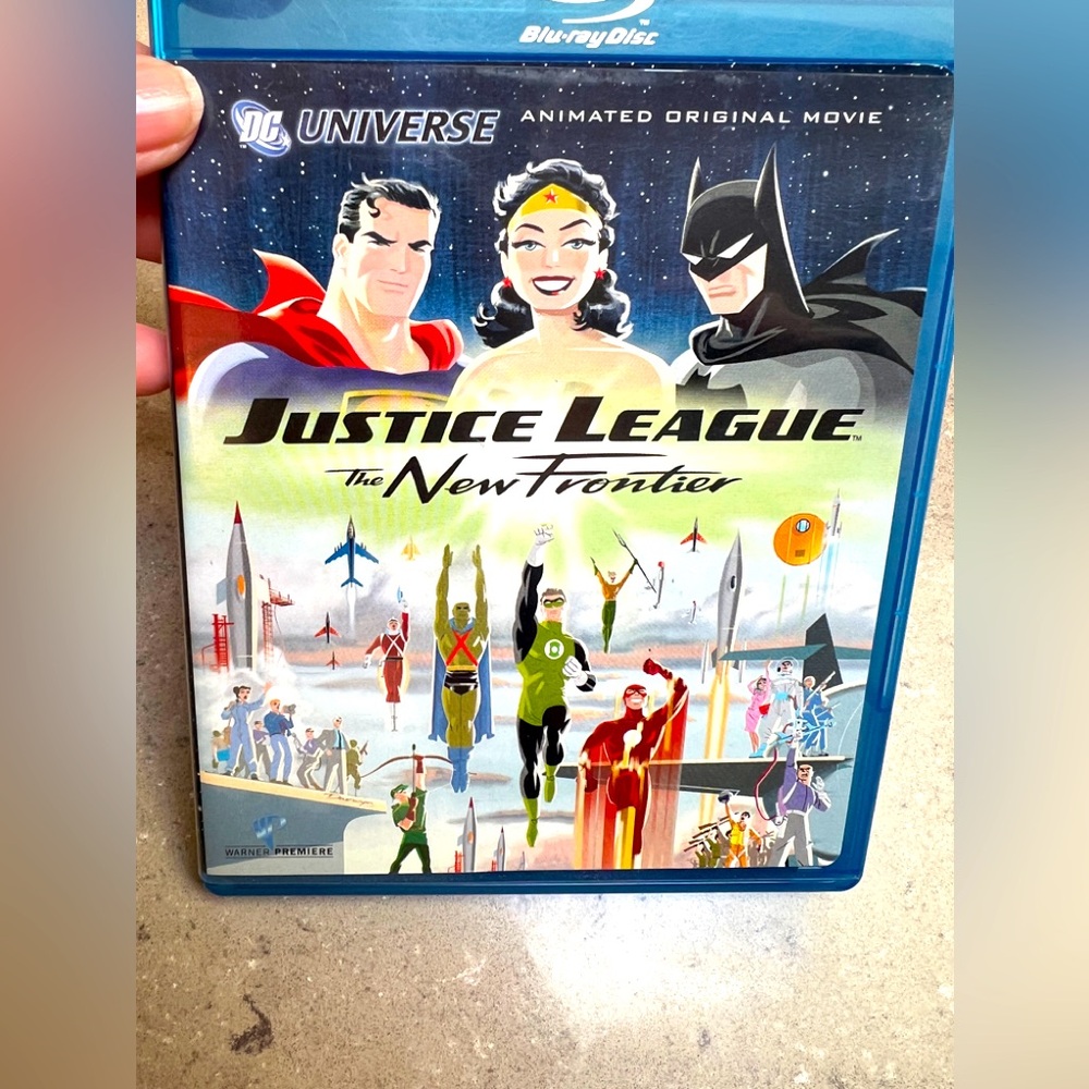 NIB Justice League: The New Frontier Blu-ray DVD - add to your DC collection!